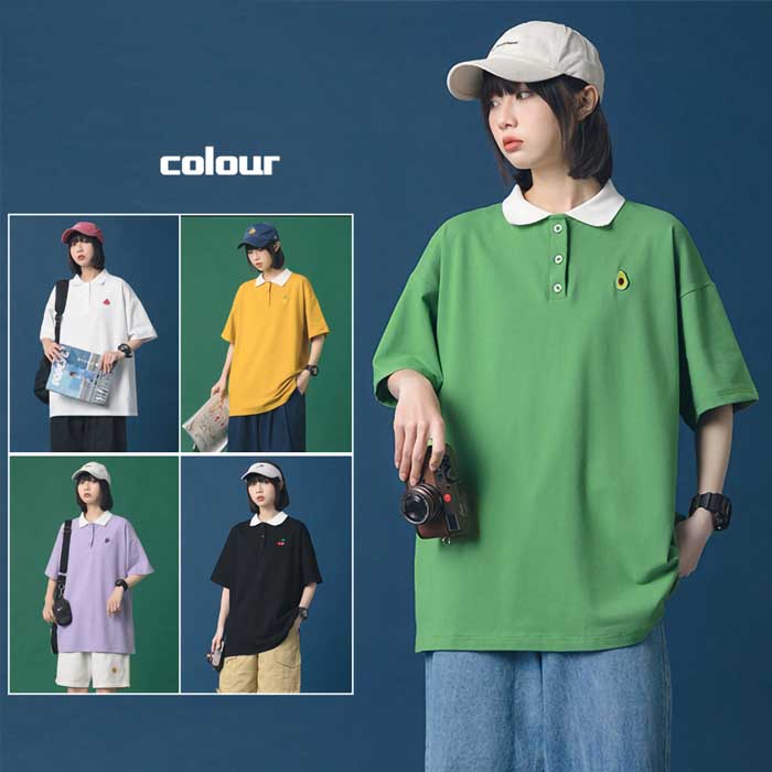 Thiết kế cổ bo tròn đối màu tạo nên phong cách mới mẻ cho chiếc áo polo dáng rộng