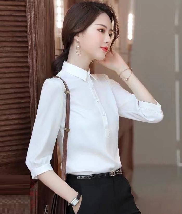 Sơ mi có phần cầu vai hơi bồng dành cho những cô nàng thích sự điệu đà