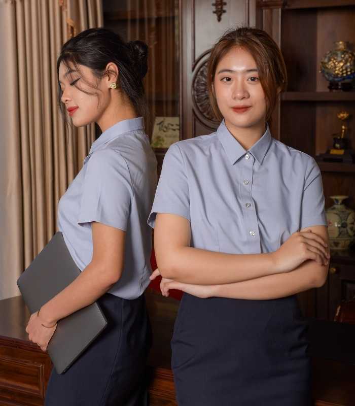 Sơ mi trơn nổi bật với tinh thần trang nhã, thanh lịch