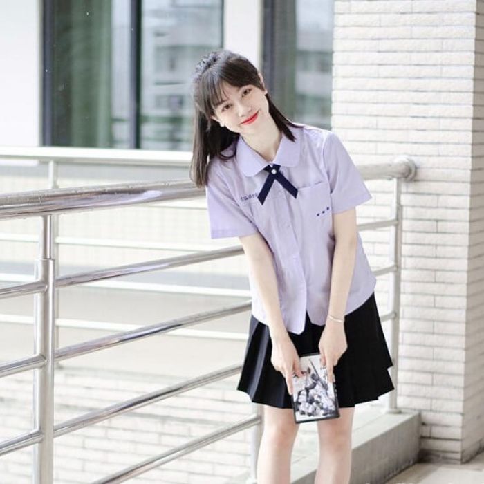 Áo sơ mi đồng phục học sinh số 7 Áo trắng sơ mi kết hợp nơ tạo nét tinh nghịch