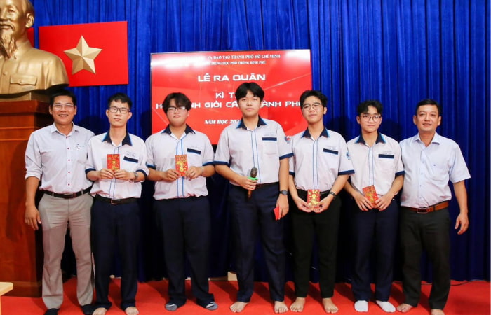 áo sơ mi và quần tây đồng phục Bình Phú