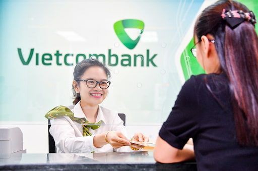 đồng phục vietcombank hình 2 Trang trọng và thanh lịch với mẫu áo sơ mi đồng phục VCB