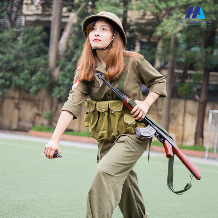 Mạnh mẽ và khỏe khoắn với mẫu đồng phục quốc phòng AJC