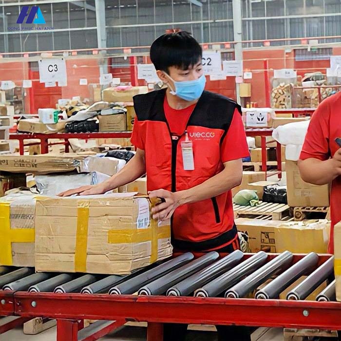 Thiết kế đồng phục áo gile bảo hộ của nhân viên công ty Viecco